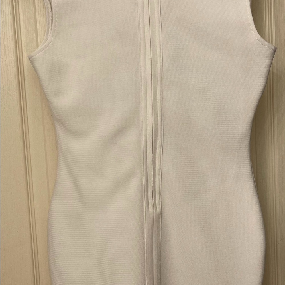 Beautiful Mini Dress - Picture 2 of 2